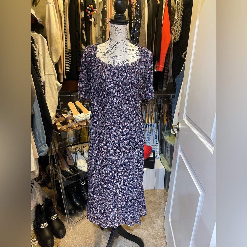 Lauren Conrad ballon sleeve smocked dress navy purple floral size 4X
